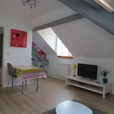 Studio Meuble A Англе